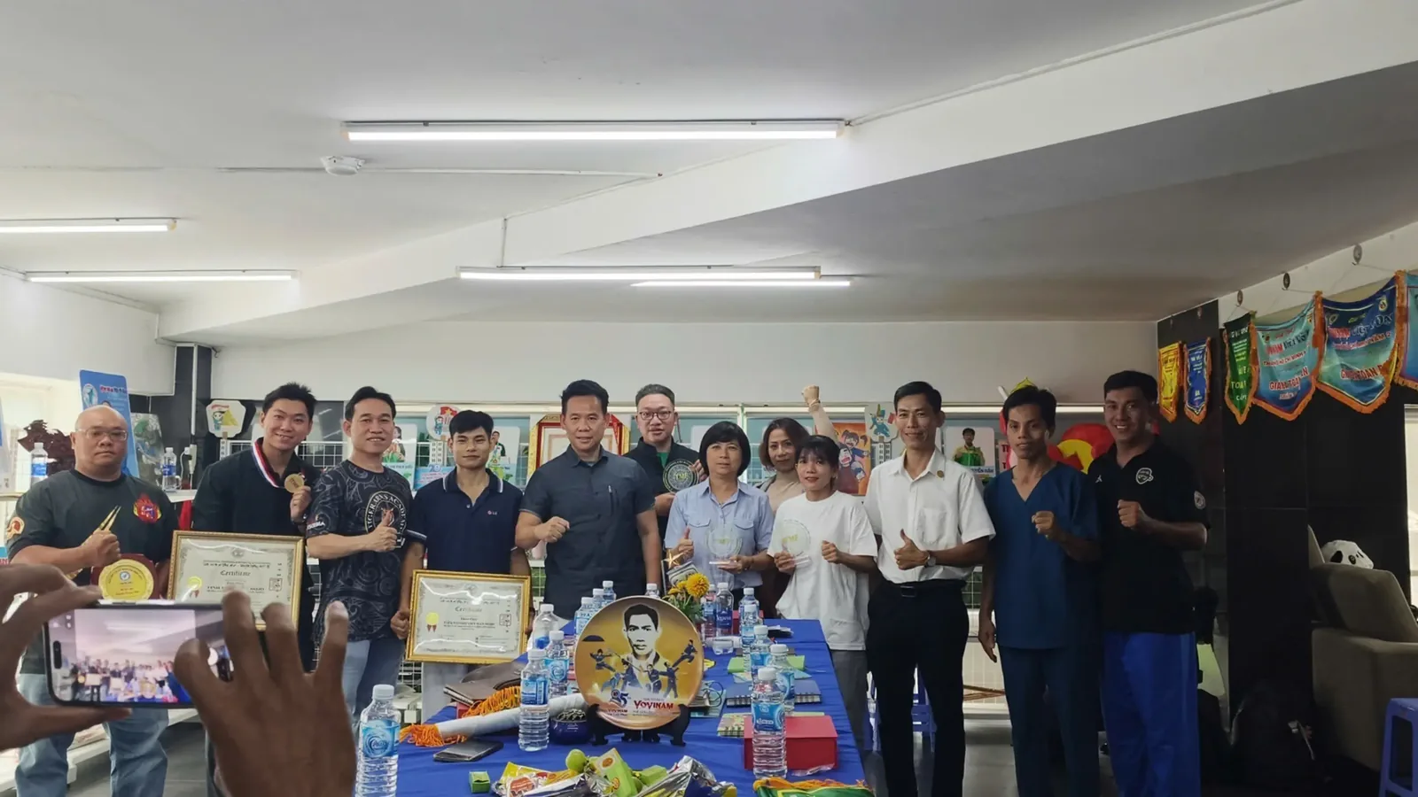 Buổi giao lưu võ thuật và trao bằng cùng các võ sư, câu lạc bộ